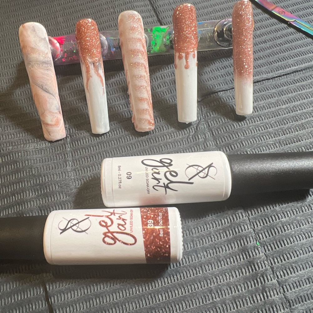 Get Nailed Gel Polish Set - Glitter and White
